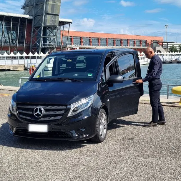 Noleggio con conducente a Gaiarine - Treviso di TMM NCC Service